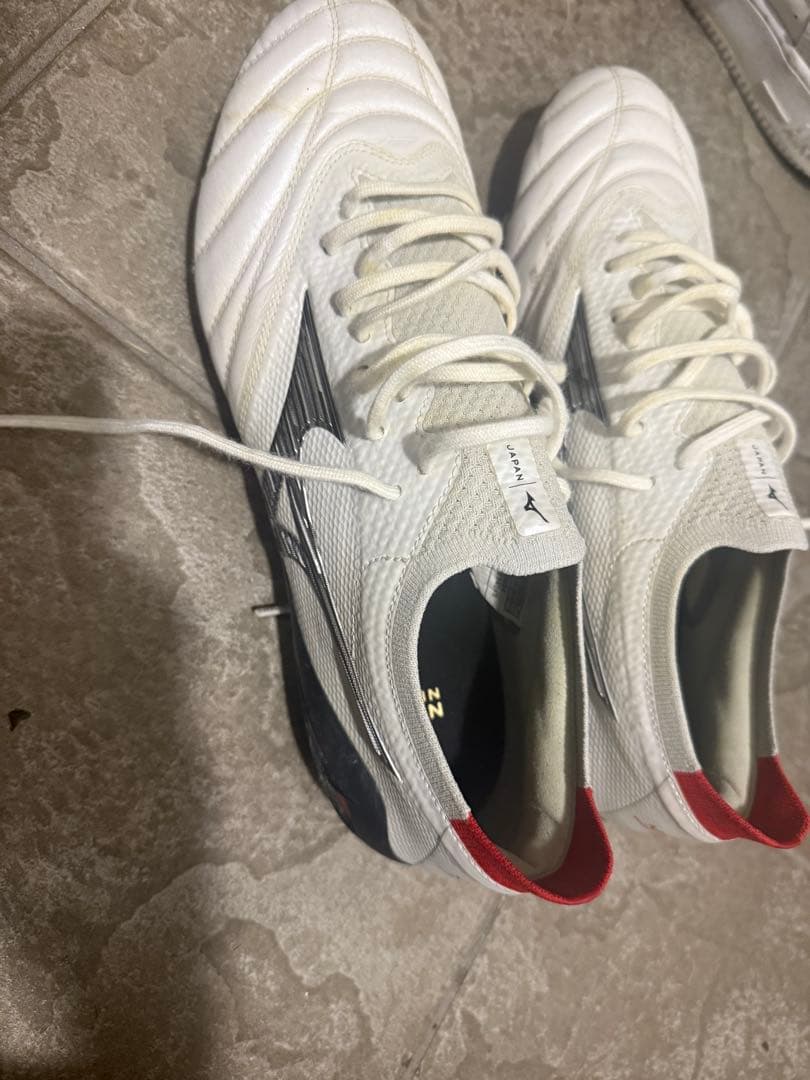 【本日限定価格】モレリア NEO 4 β 日本製 ホワイト 27.0cm