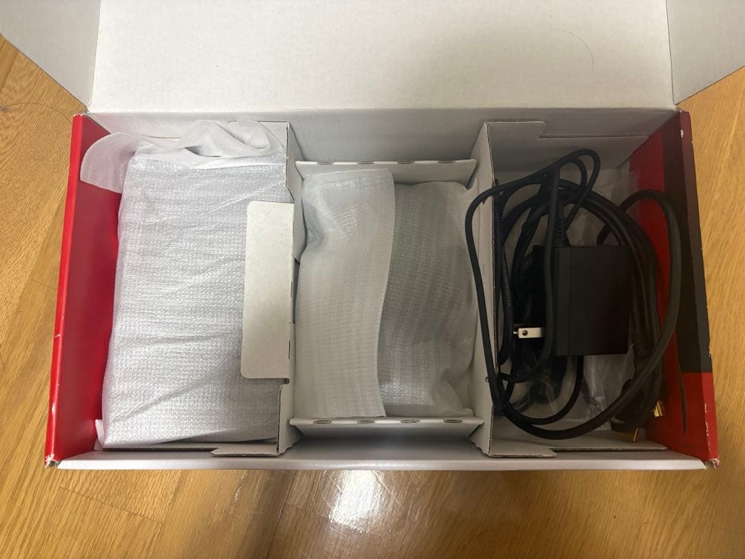 Nintendo Switch 本体 ネオンブルー・レッド