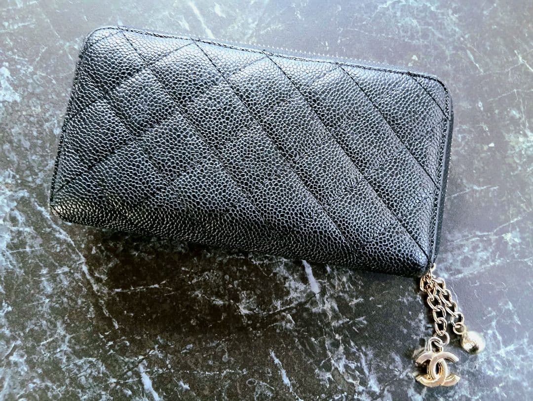 CHANEL ノベルティ 長財布キャビアスキンブラック