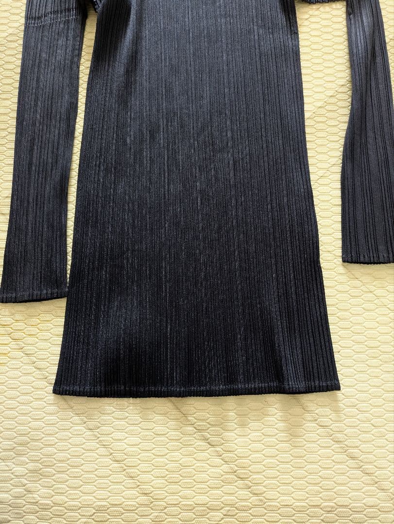 プリーツプリーズ PLEATS PLEASE 長袖カットソー　ネイビー