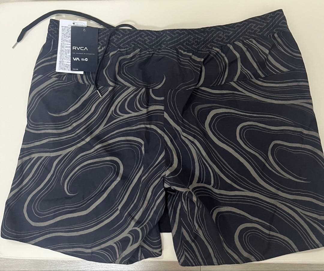 パンツ RVCA X KRAZY BEE X GAKKIN2-IN SHORTS