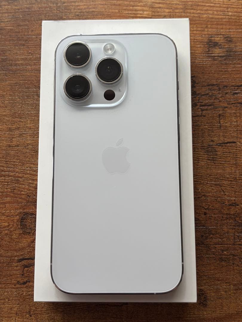 iPhone 14 pro 128GB シルバー