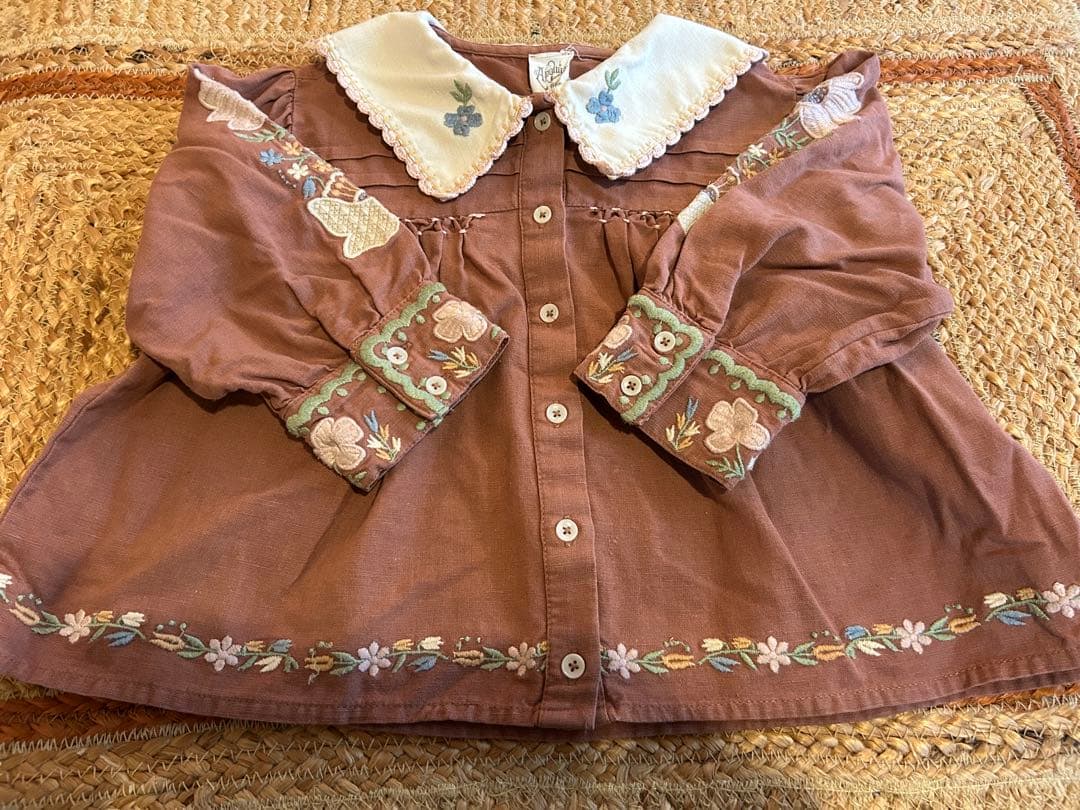 お値下げ！！apolina♡ 刺繍ブラウス♡5-7y