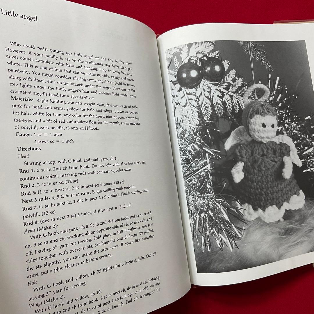 手芸本 洋書 クリスマス オーナメントとストッキング 100以上のデザインと図案