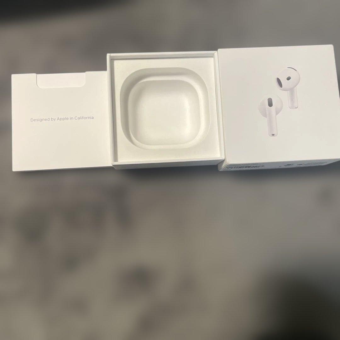 Apple AirPods 4 アクティブノイズキャンセリング