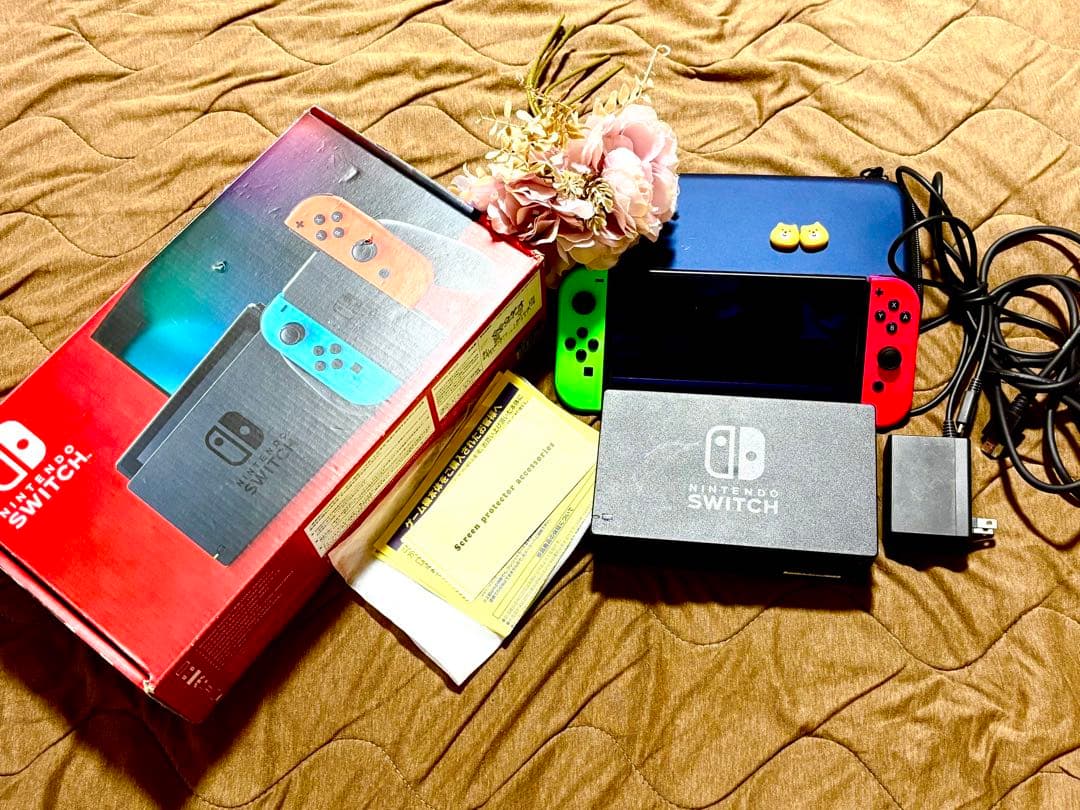 新型Nintendo Switch ネオンピンク/グリーン 本体