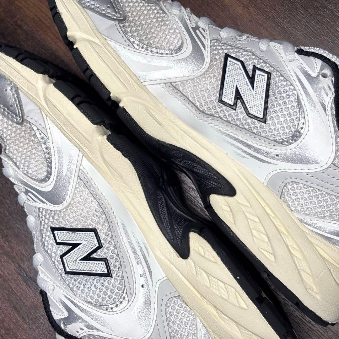 《BEAUTY&YOUTH》New Balance MR530 TA 23cm