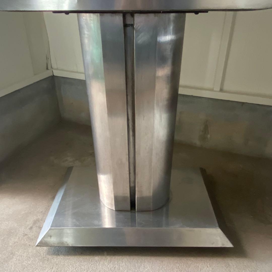 ステンレス製オーバル型ディスプレイケース　ガラスケース　スペースエイジ　近未来