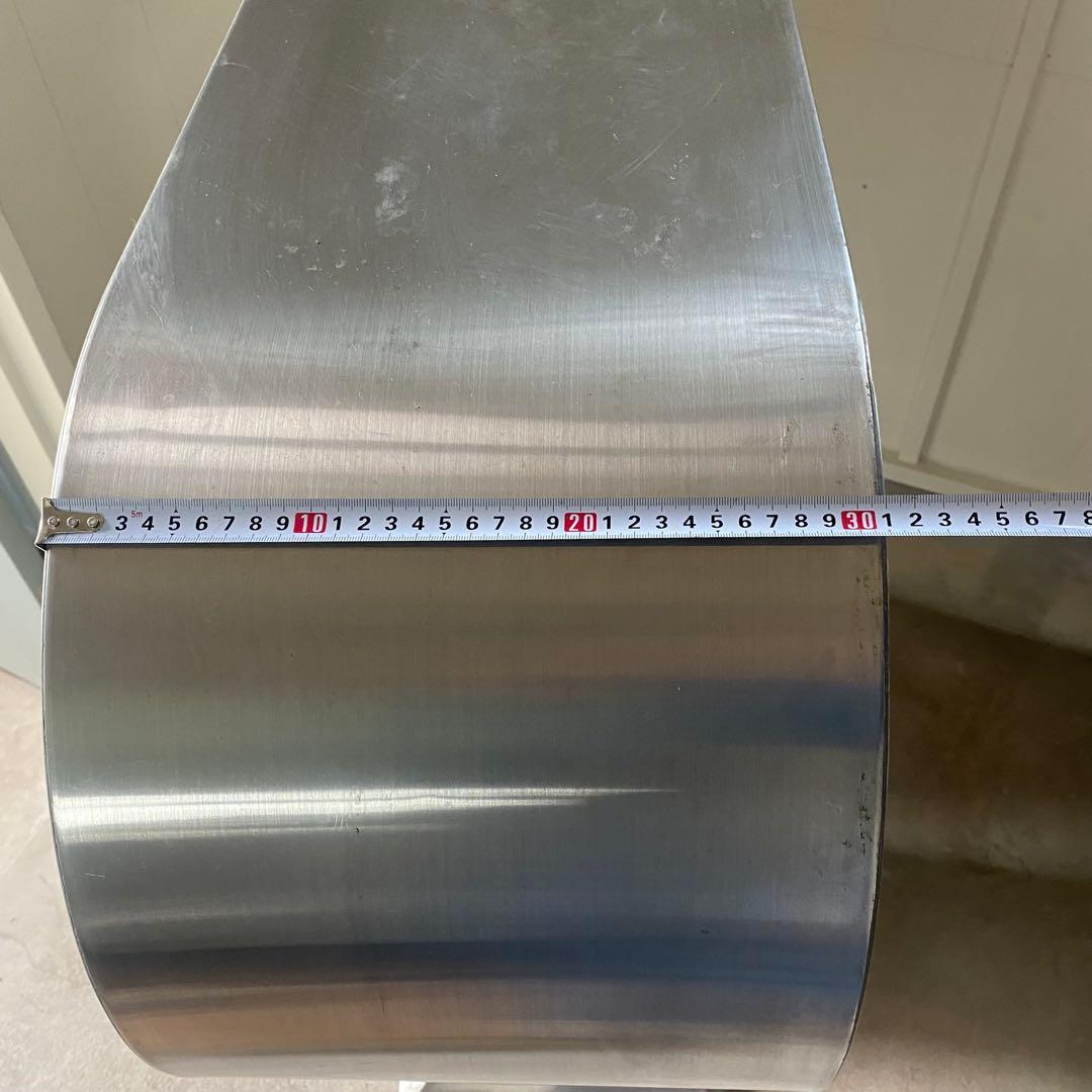 ステンレス製オーバル型ディスプレイケース　ガラスケース　スペースエイジ　近未来