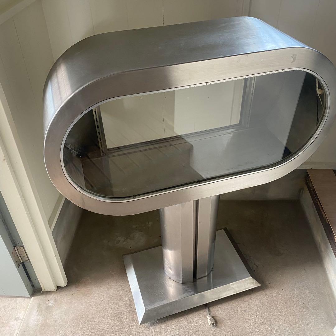 ステンレス製オーバル型ディスプレイケース　ガラスケース　スペースエイジ　近未来