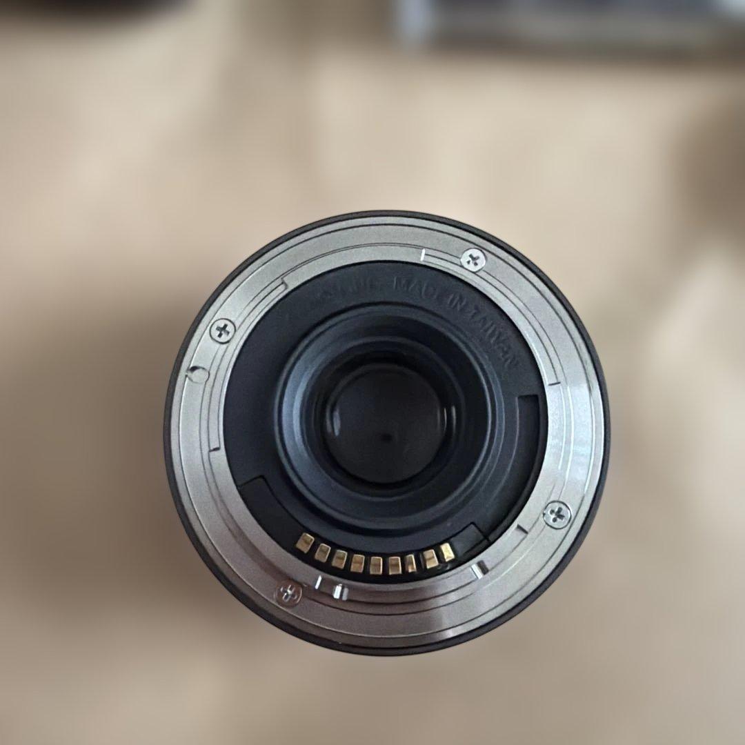 美品 CANON キャノン EF-M 22mm F2 STM、フード、保護ケース