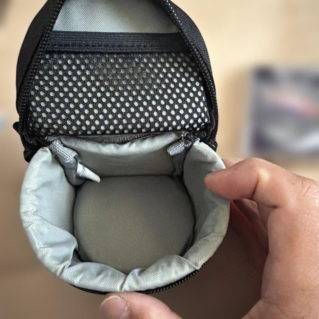 美品 CANON キャノン EF-M 22mm F2 STM、フード、保護ケース