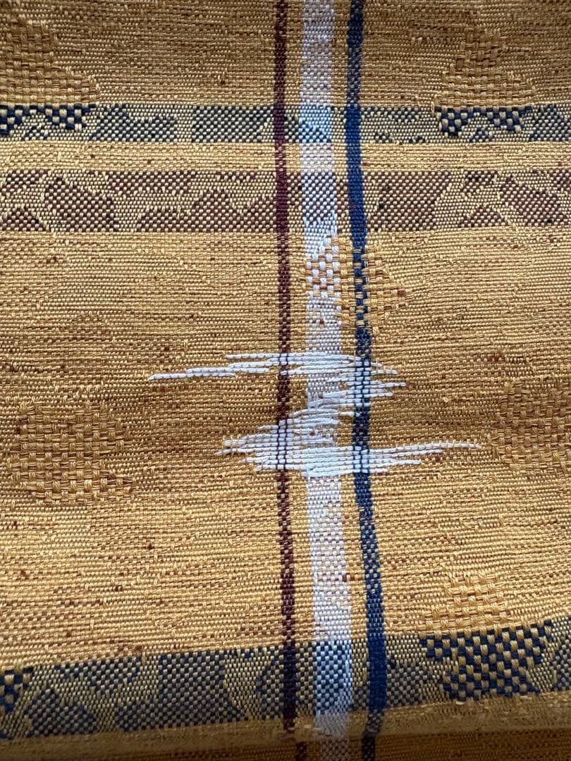 手織り八寸帯　琉球っぽい柄