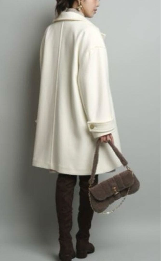 美品JUSGLITTY スタンダードPコート　黒