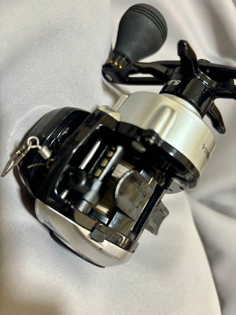 Abu Garcia MAX DLC-L ベイトリール（左）【PEライン付】