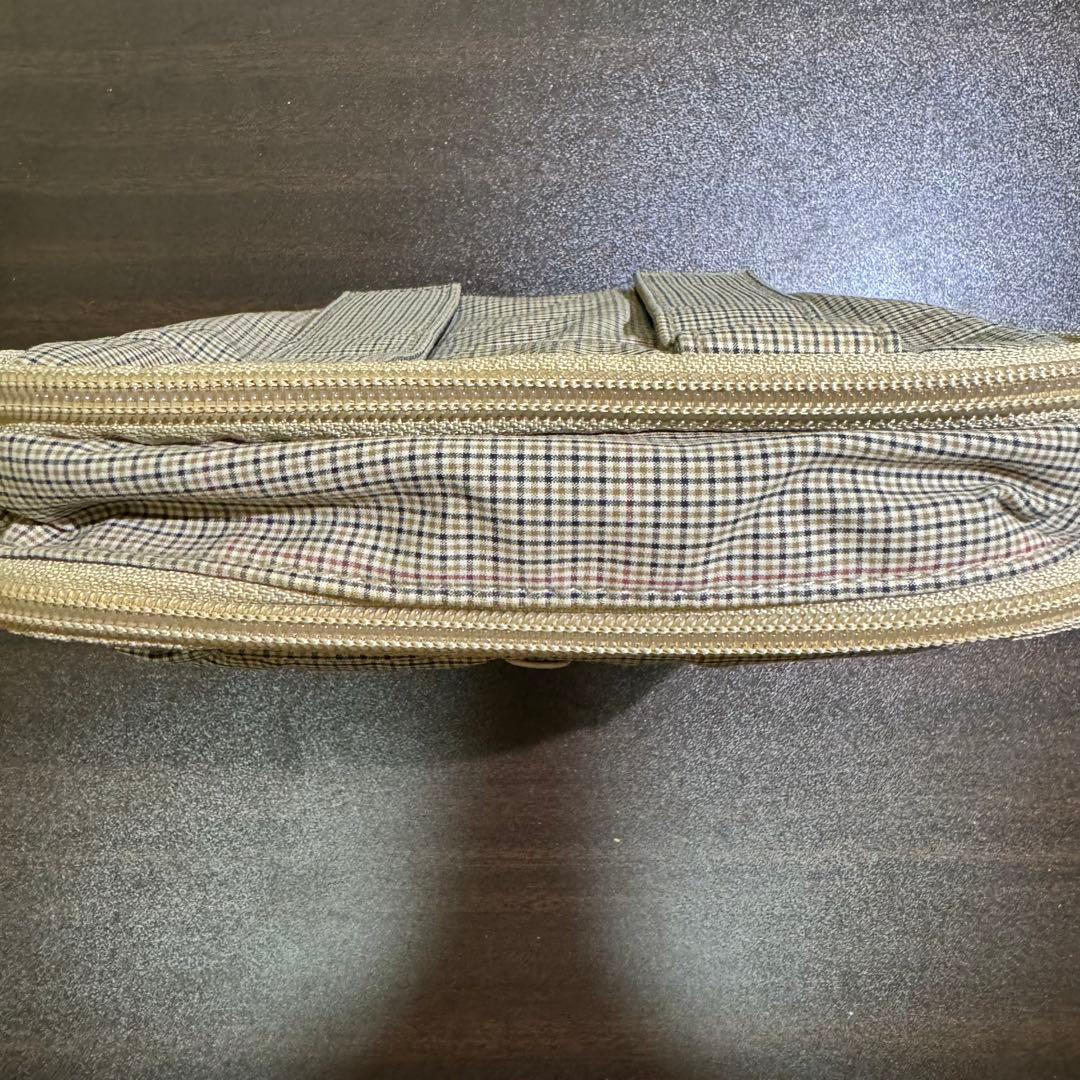 ニューバランス×エメレオンドレ プラード クロスボディバッグ