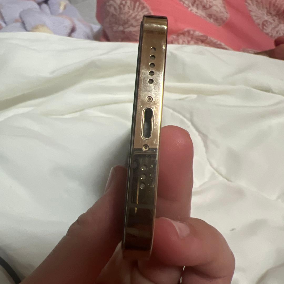 ！！背面割れ！！iPhone12 pro 本体 128GB ゴールド　アイフォン