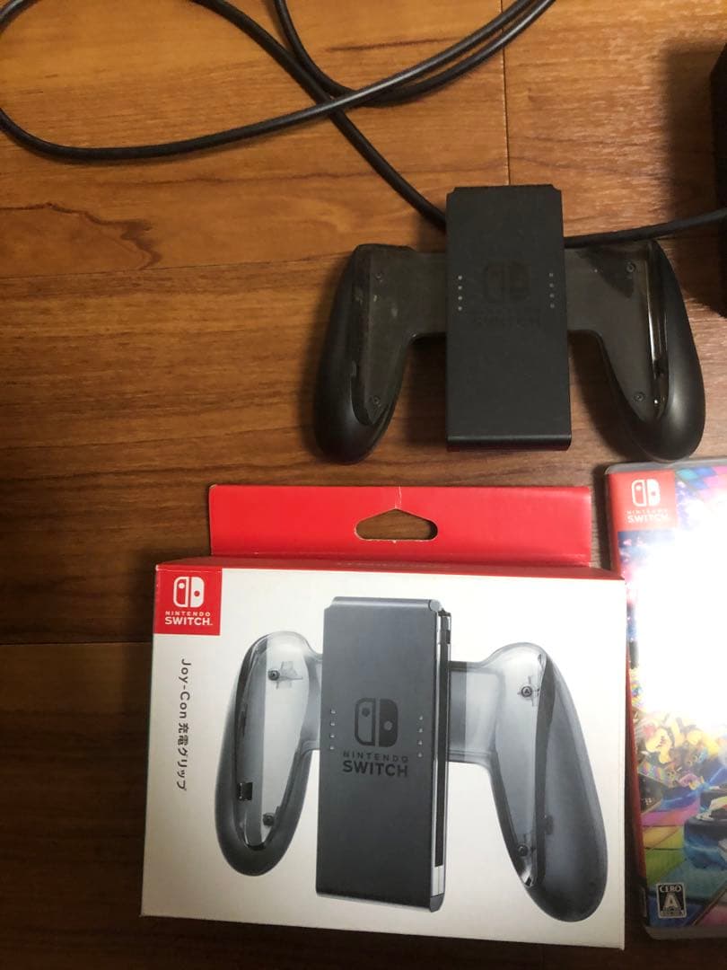 Nintendo Switch 赤/青+マリオカー8+Joy-Con充電グリップ