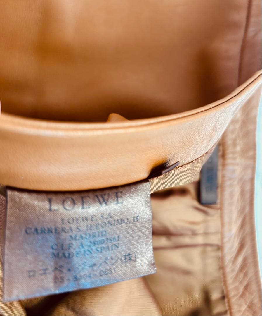 ロエベ　子羊革パンツ　キャメル