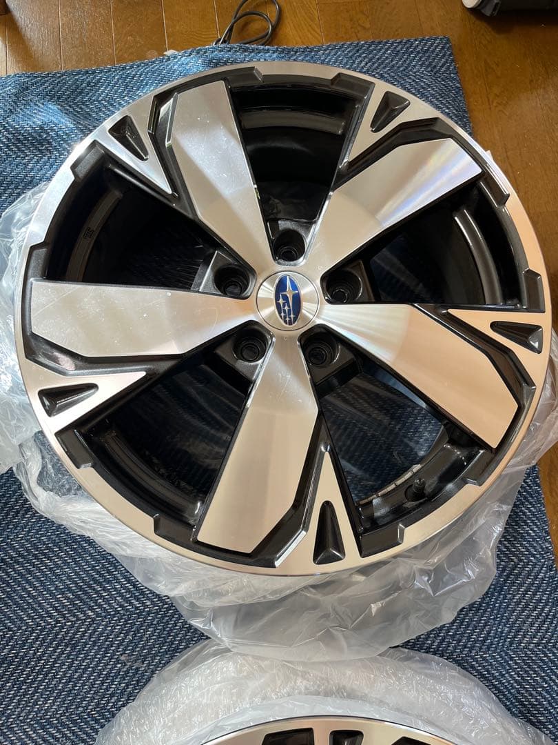 スバル 18インチ 5本スポークホイール