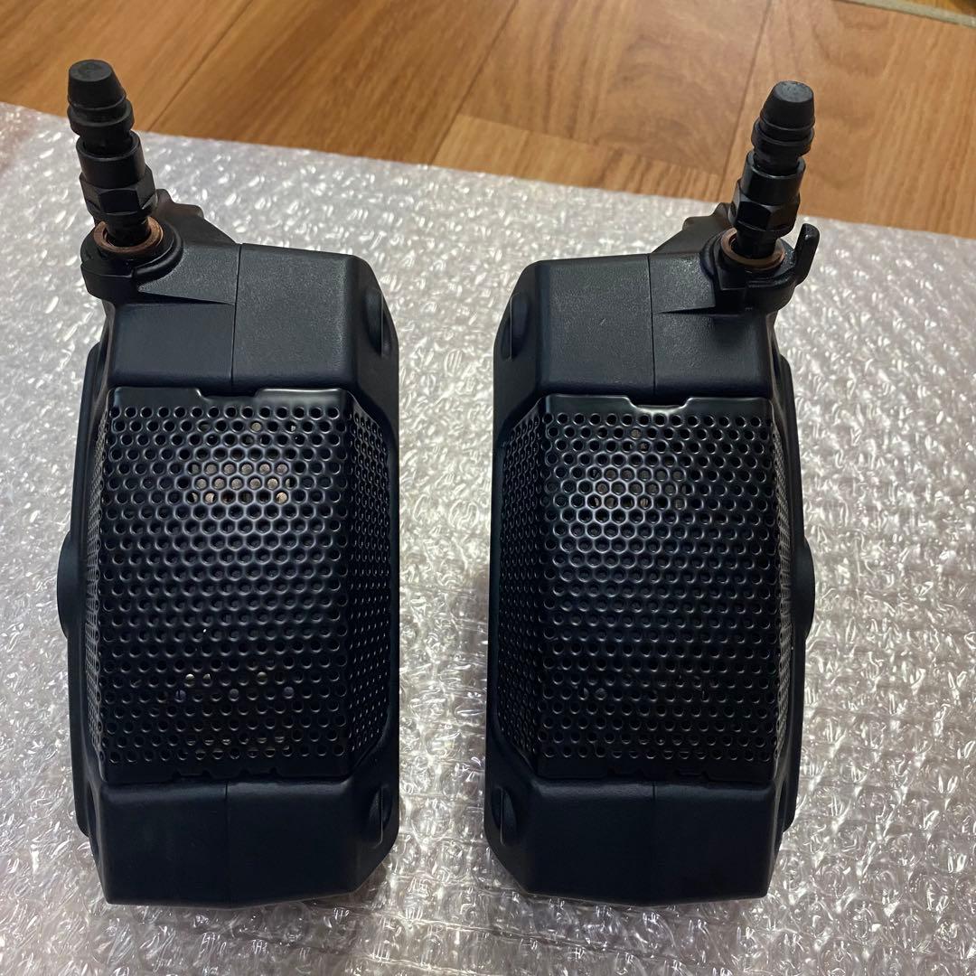 ハーレーダビッドソン　ツーリングモデルCVOフロントブレーキキャリパー左右セット