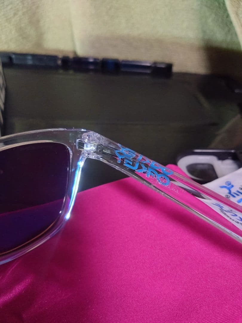 OAKLEY　Frogskins フレームクリアー