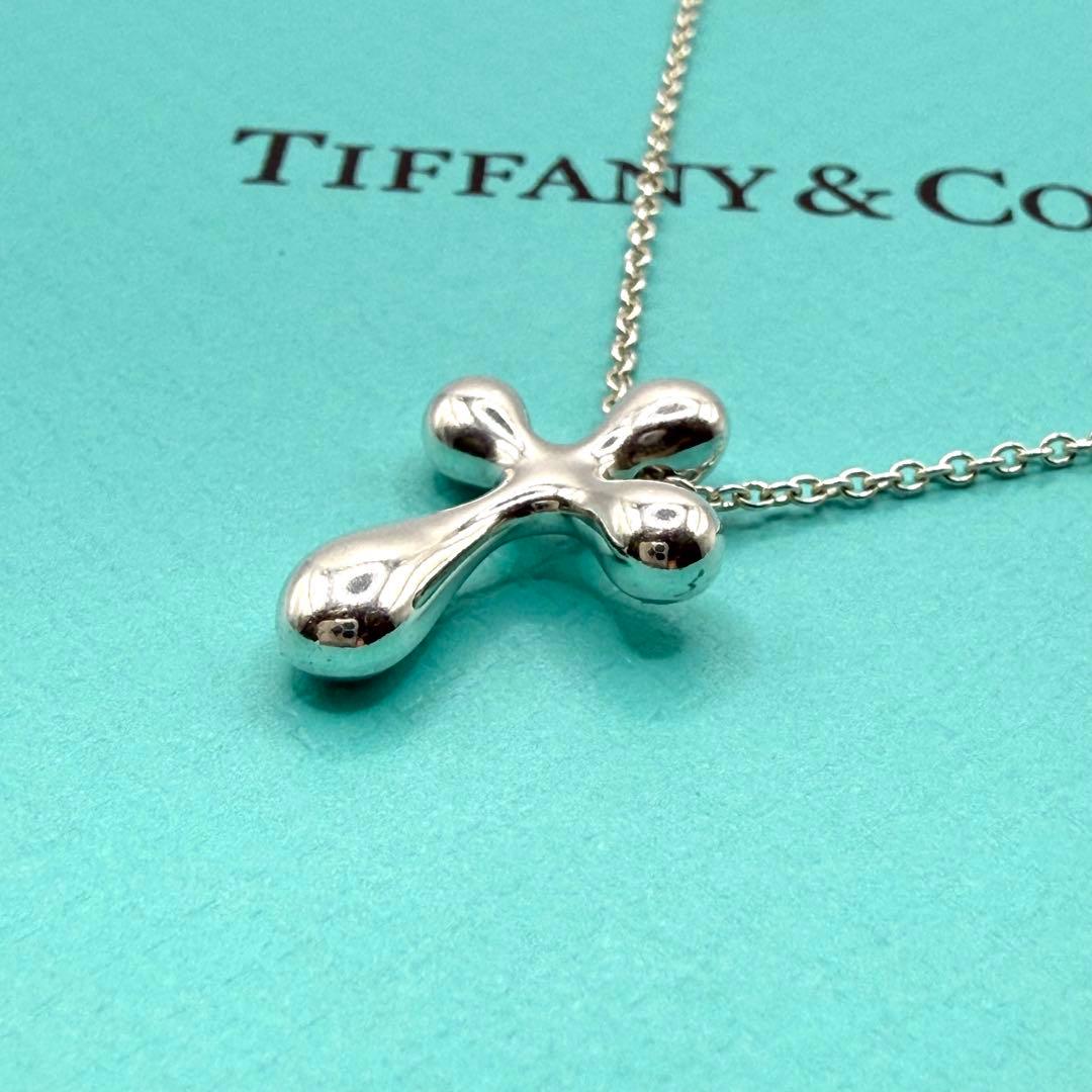 美品★ティファニー スモール クロス ティアドロップ ネックレス シルバー