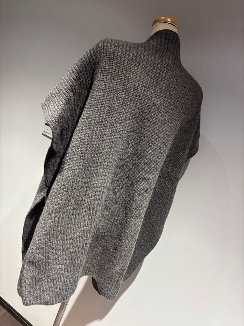 モガMOGA新品ケープポンチョ