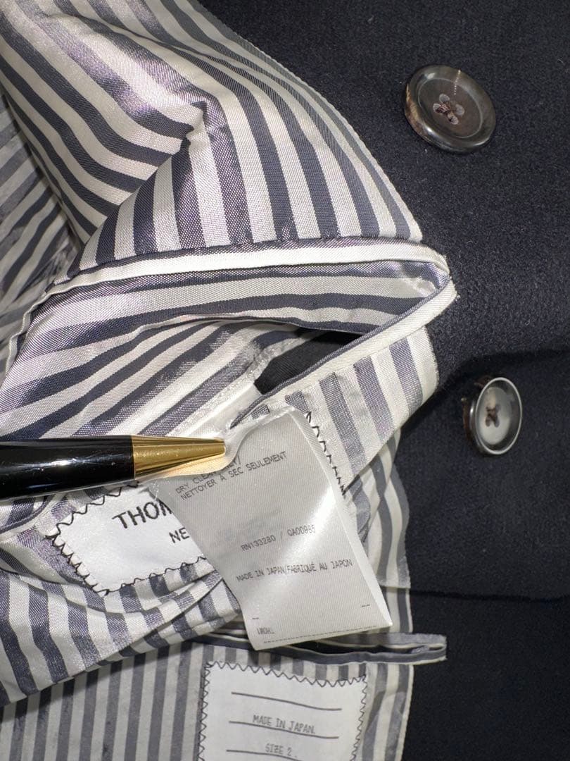 トムブラウン 金ボタン　Pコート THOM BROWN 日本製