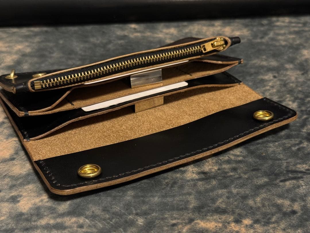 1点限定!MARYAM社HORSE BUTT(茶芯)トラッカーウォレット