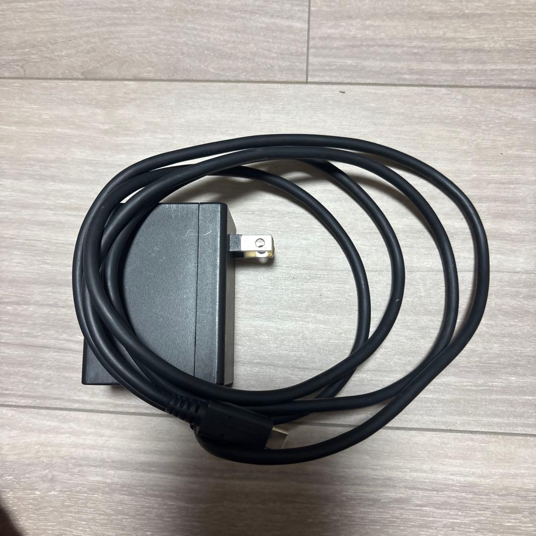 Nintendo Switch 本体 （ジョイコン無し）