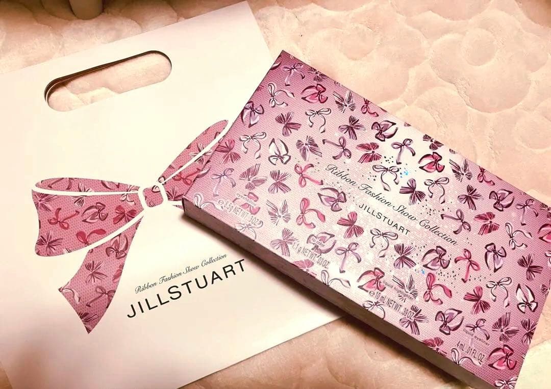 ジルスチュアート リボンファッションショー クリスマスコフレ 2025