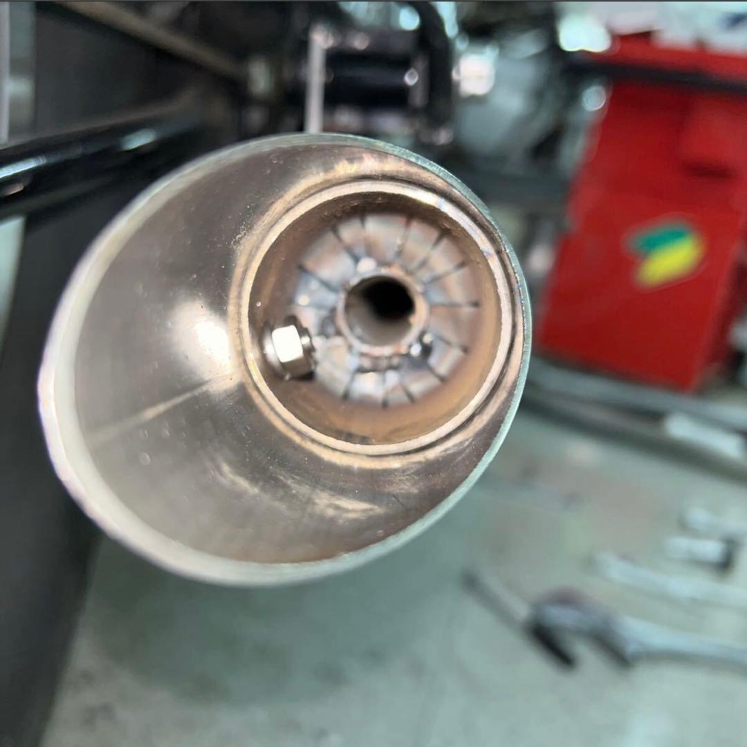 あ*あ様 ワンオフ　SR400 ショート菅　ドラッグパイプスラッシュカットマフラ