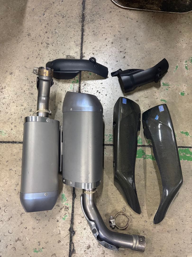 yzf-r1 09 純正マフラー