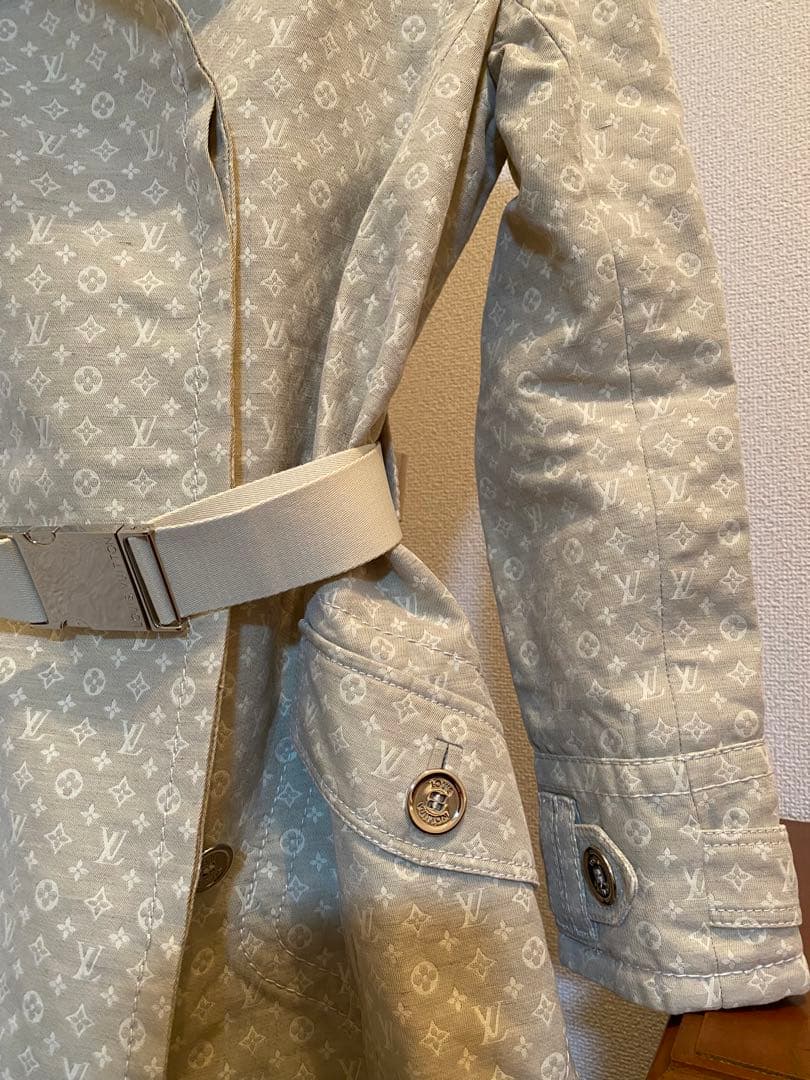 【ルイヴィトン　レディースコットン100% 正規品　ベージュ トレンチコート】