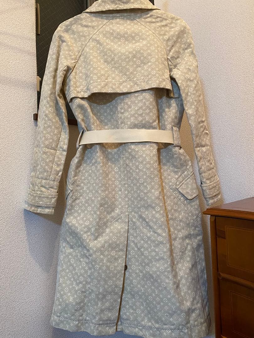 【ルイヴィトン　レディースコットン100% 正規品　ベージュ トレンチコート】