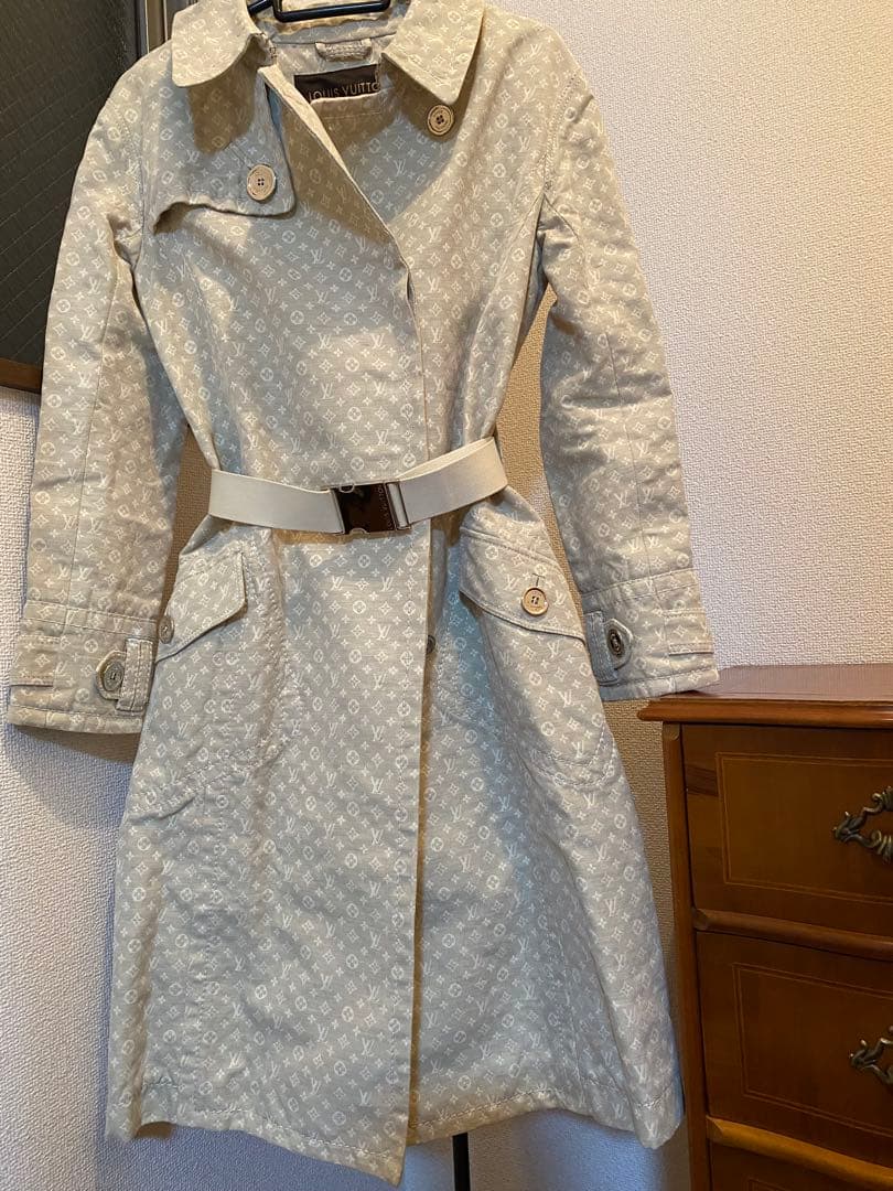【ルイヴィトン　レディースコットン100% 正規品　ベージュ トレンチコート】