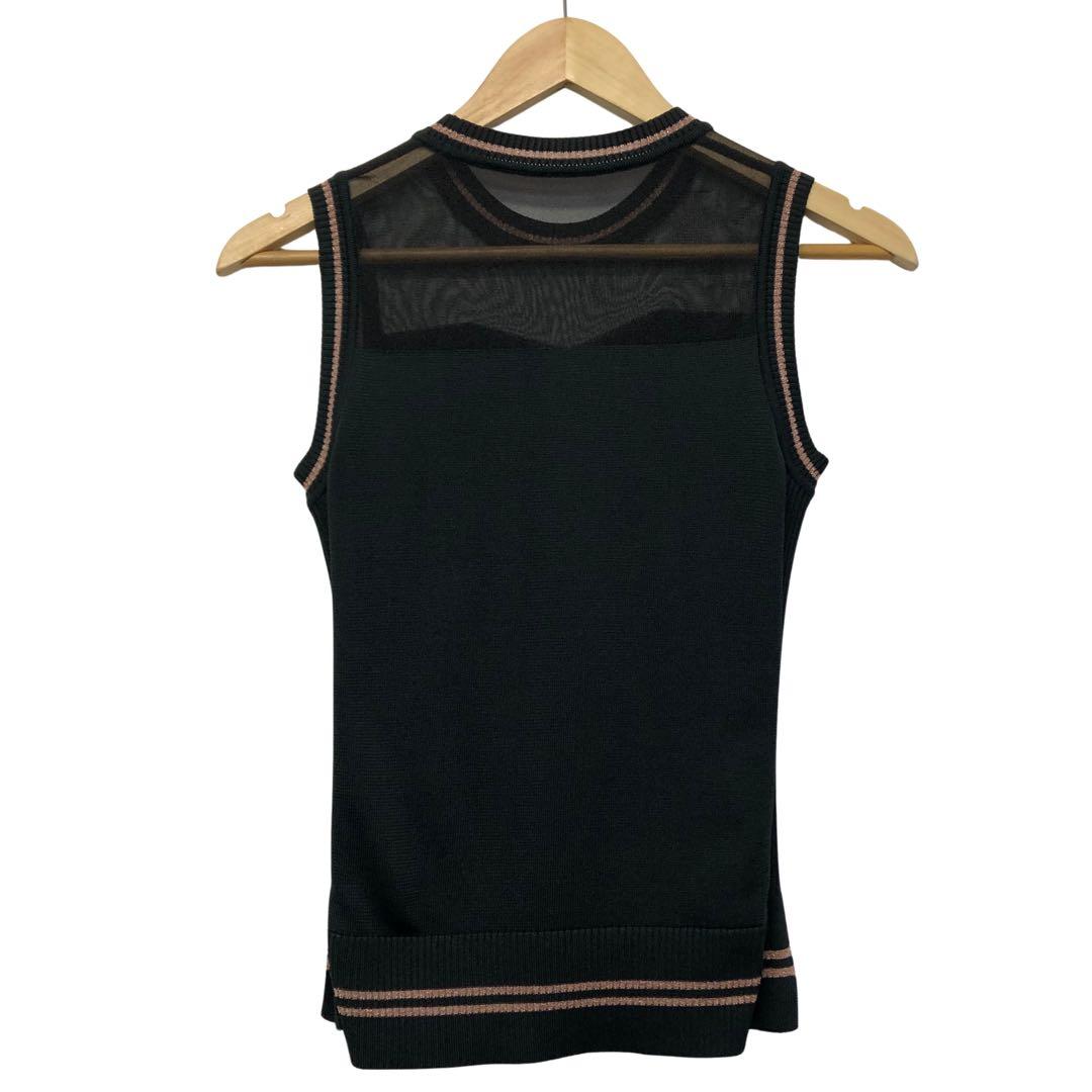 マークアンドロナ　美品　ノースリーブスポーツウェア ブラック　ロゴ付　見せタグ