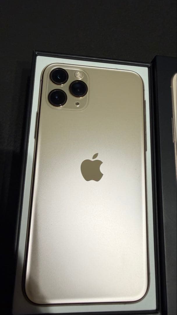 【美品】iPhone 11pro 256GB 修理歴無