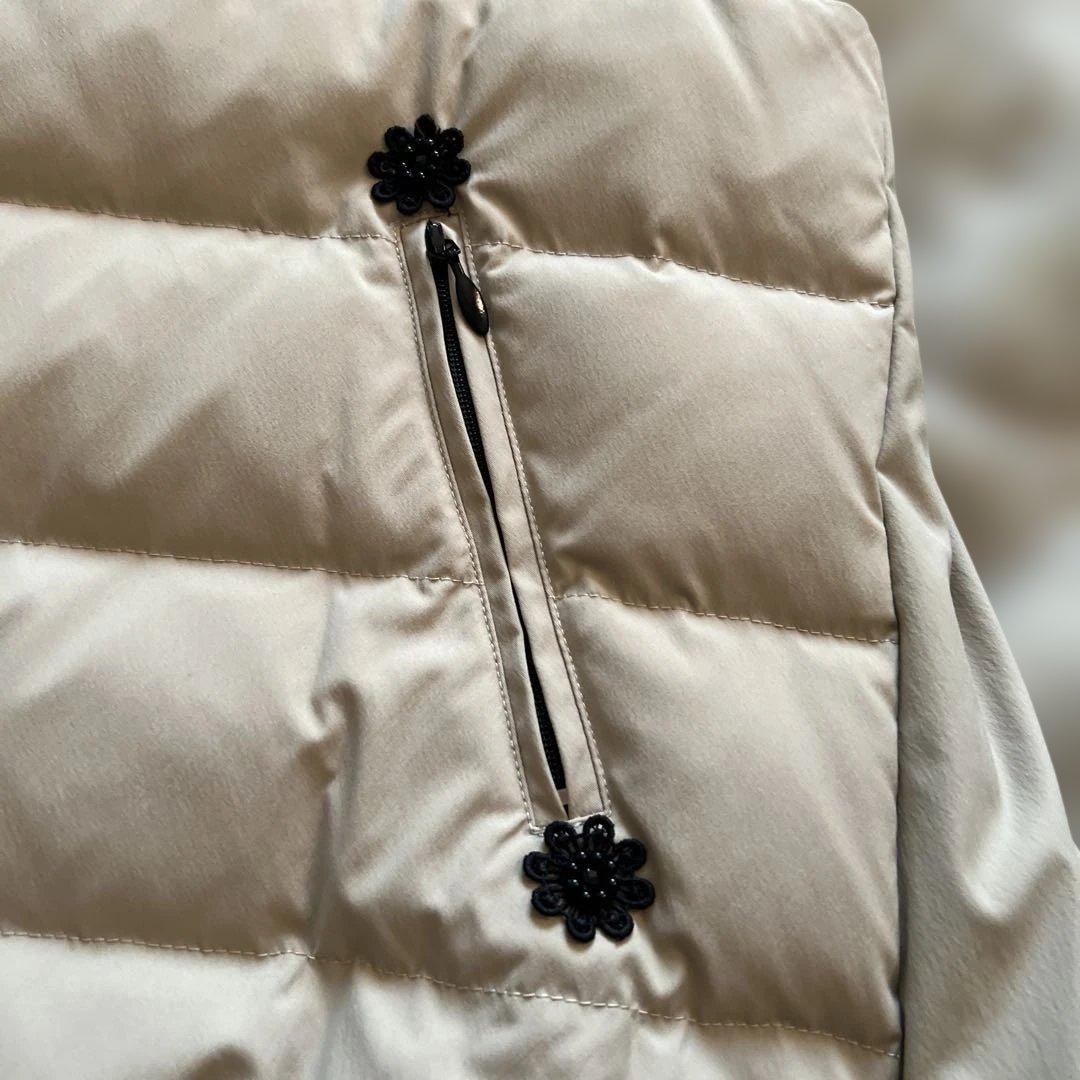 スーパービューティ　ダウンベスト　42