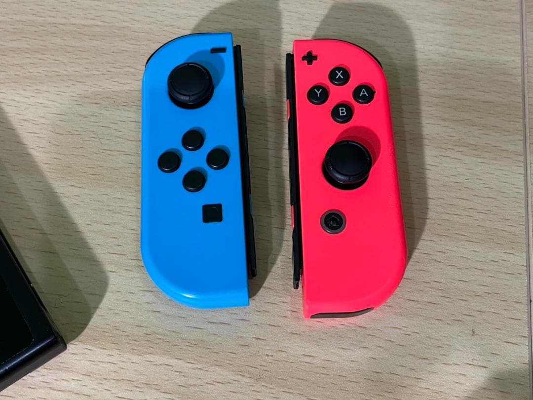 任天堂 switch ニンテンドースイッチ 本体 2018 動確済　美品