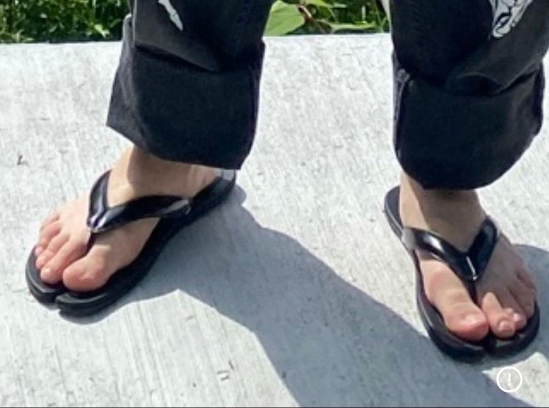 マルジェラ　足袋　タビ　tabi サンダル