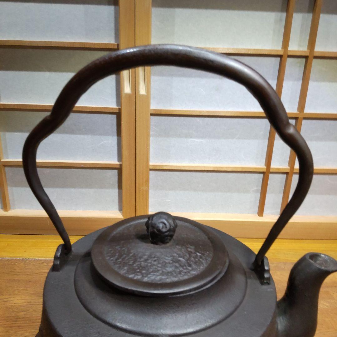 南部鉄瓶　大型特大鋳鉄　茶釜 龍と桜彫刻 南部鉄器　 8リットル　ヴィンテージ