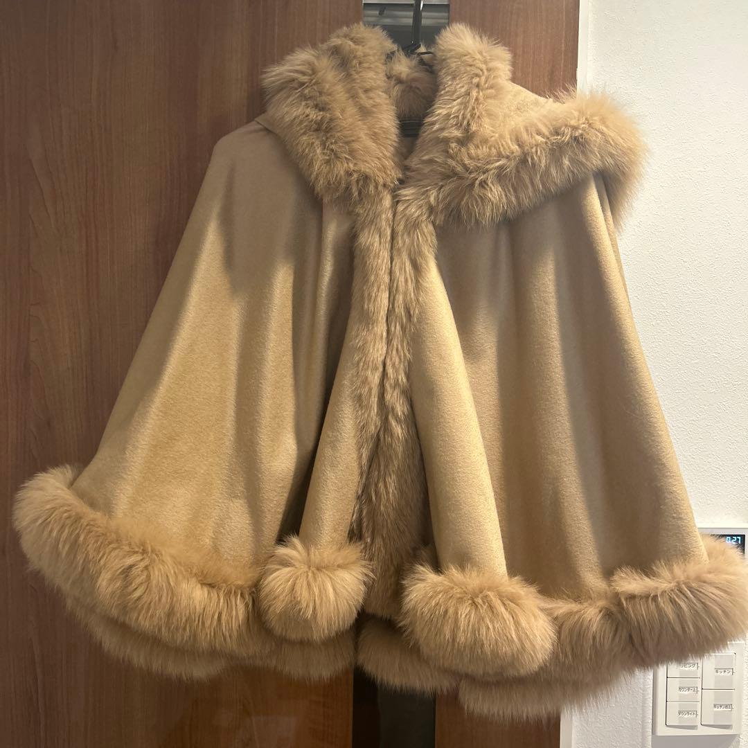 カシミヤケープ　サガファータグ付き　フォックス　フード　キャメル