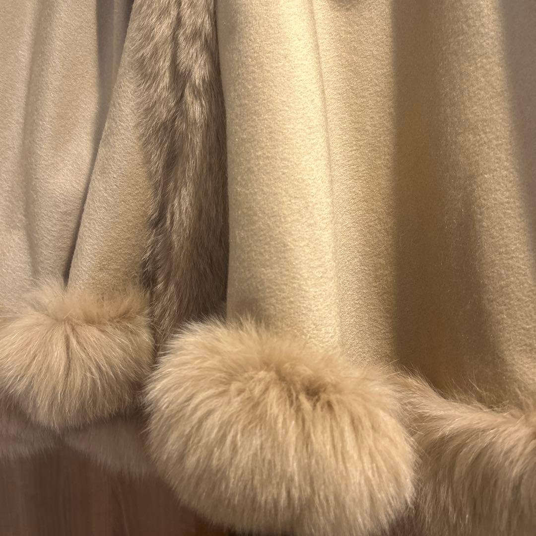 カシミヤケープ　サガファータグ付き　フォックス　フード　キャメル