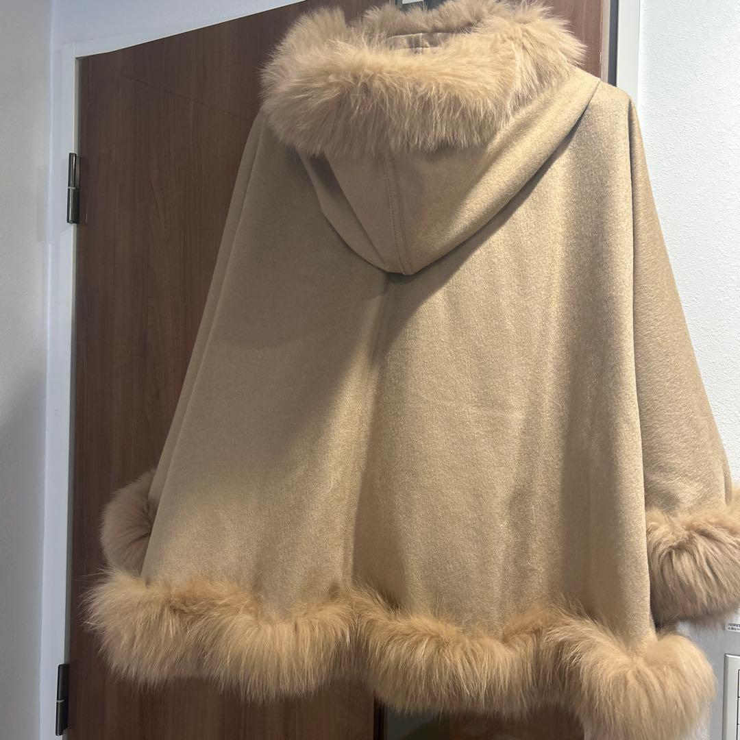 カシミヤケープ　サガファータグ付き　フォックス　フード　キャメル