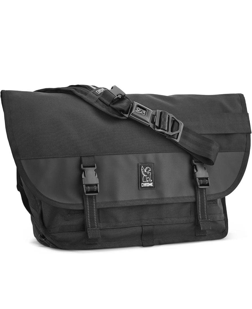 ま*ん様 CHROME クローム ブラック メッセンジャーバッグ CTZ 24L