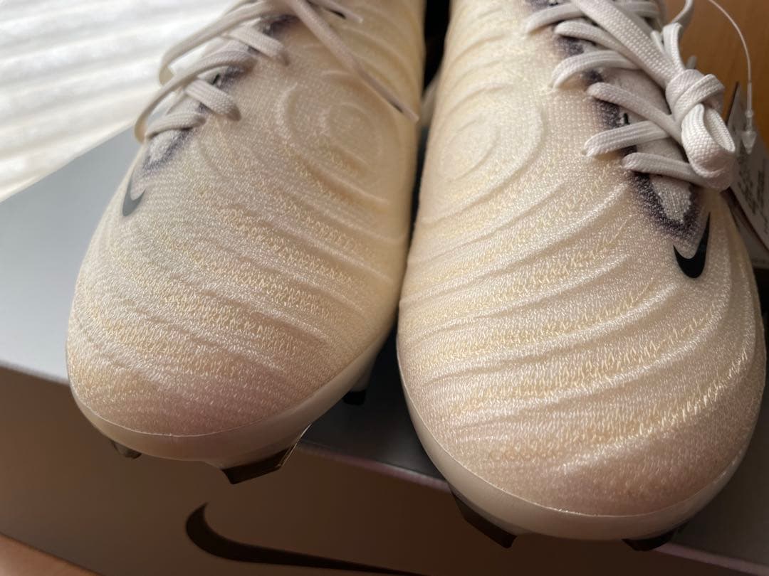 Nike Phantom サッカーシューズ ホワイト/ブラック/ゴールド