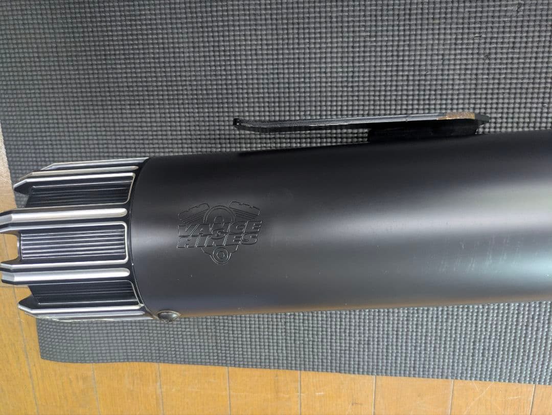 バンス＆ハインズ　OVERSIZE 450 スリップオン M8ツーリングモデル用