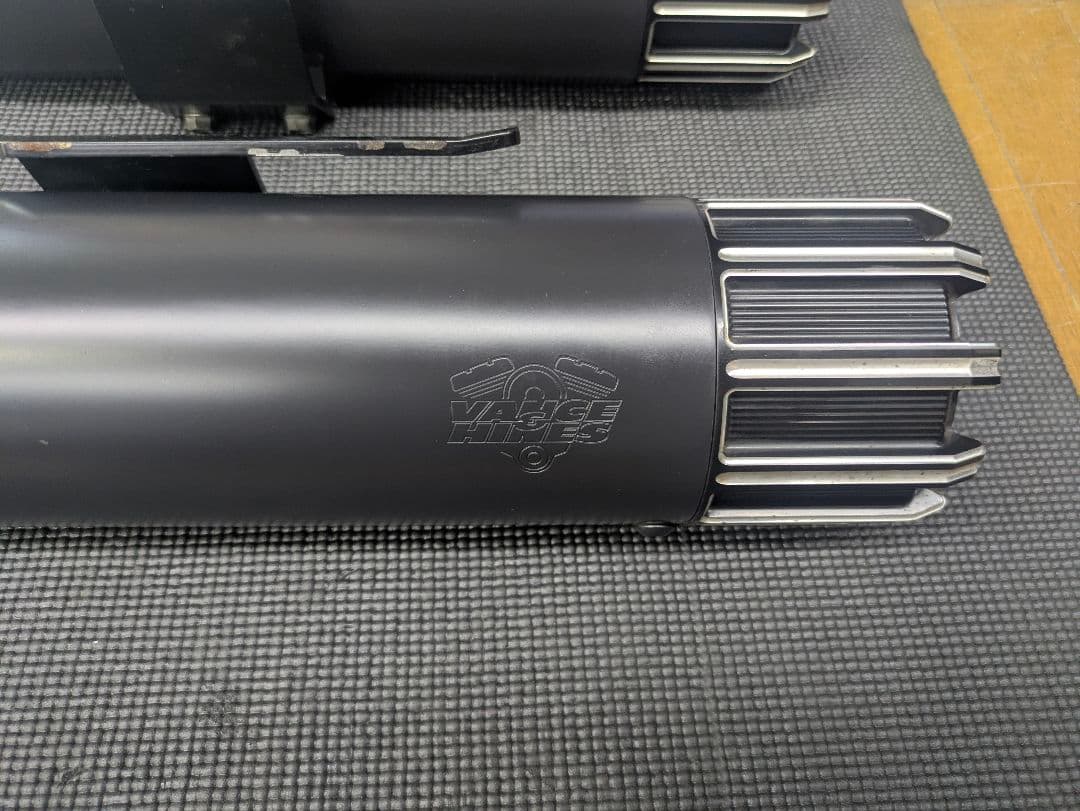 バンス＆ハインズ　OVERSIZE 450 スリップオン M8ツーリングモデル用